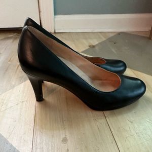 Naturalizer Black pumps size 9.5